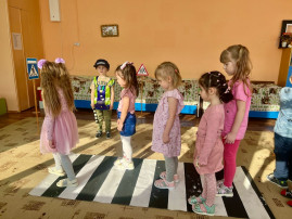 В детском саду прошла акция "Безопасность детства" В детском саду прошла акция "Безопасность детства".