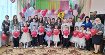 В старшей-подготовительной группе прошел утренник ко дню 8 Марта В старшей-подготовительной группе прошел утренник ко дню 8 Марта.