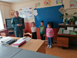 Экскурсия в пожарную часть Экскурсия в пожарную часть.