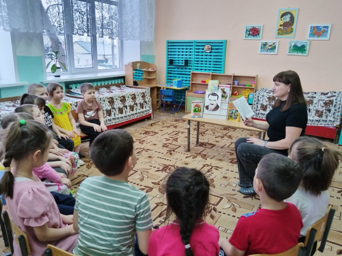 Дошколята познакомились с творчеством Виталия Бианки Дошколята познакомились с творчеством Виталия Бианки.